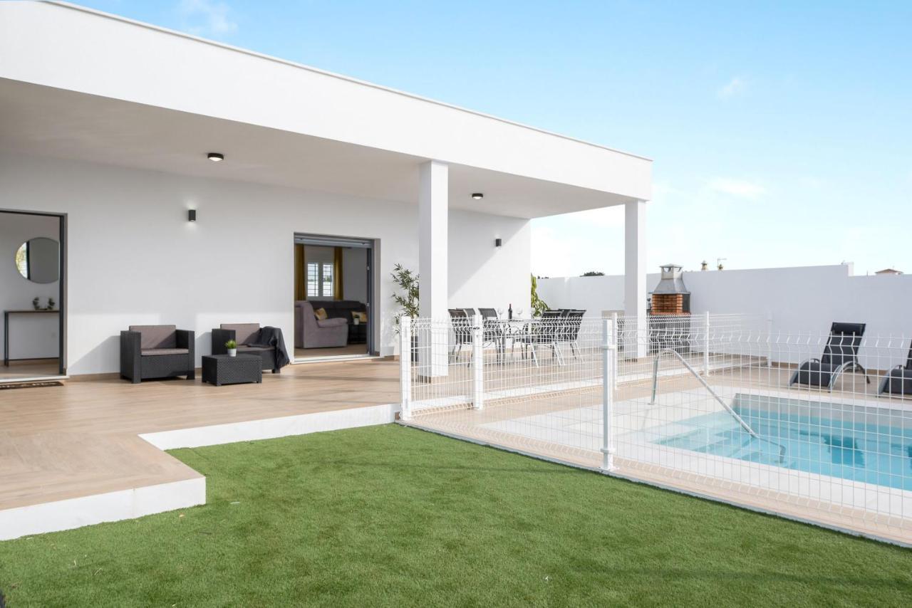 Villa Sandra Solo Familias Cadiz Exterior photo